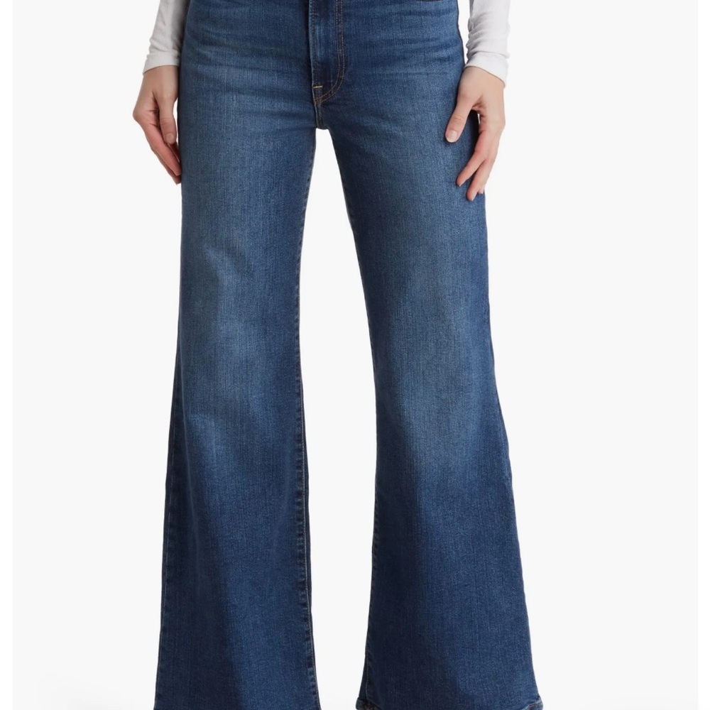 Levi's Ribcage Bell Jeans NWT - Picture 10 of 10